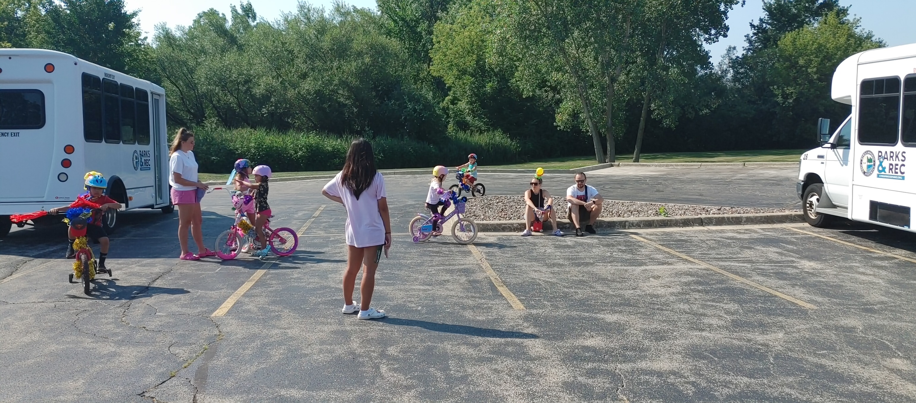 SB_decorate_and_ride-529323488_122157294350744108_3435782974312522967_n